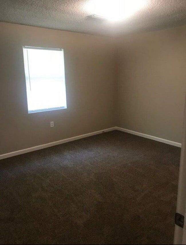 Building Photo - 2BR/1BA in Ozark, AL