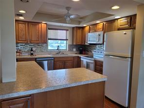 Building Photo - 4725 Cove Cir