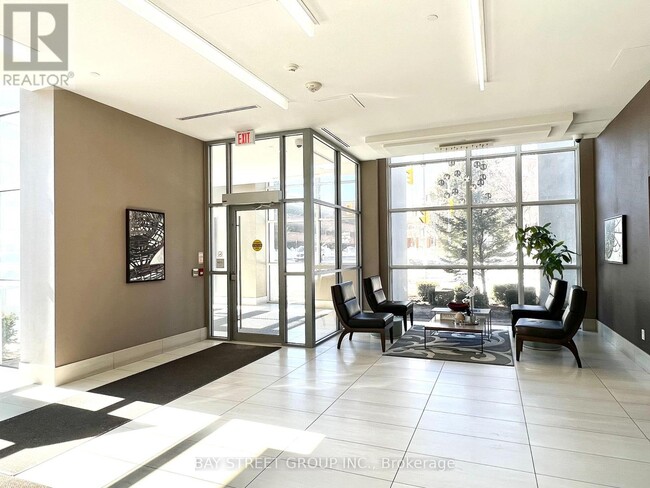 Building Photo - 275 Yorkland Rd