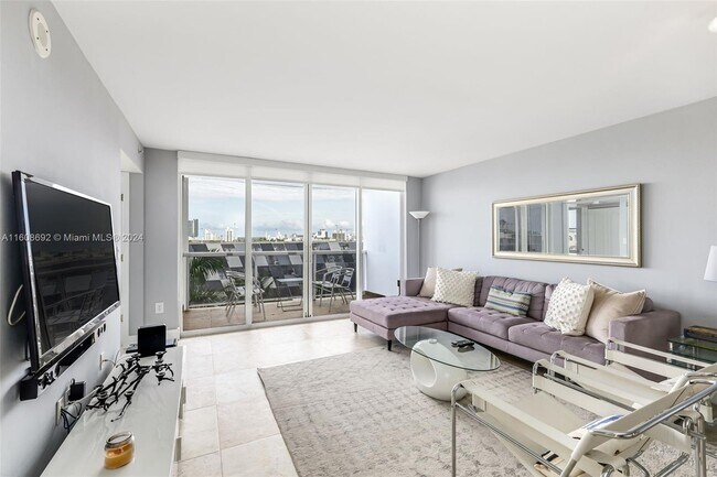 Foto del edificio - 1800 Sunset Harbour Dr