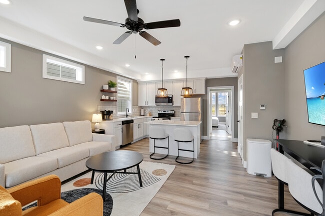 Foto del edificio - 214 Great Loop E Dr