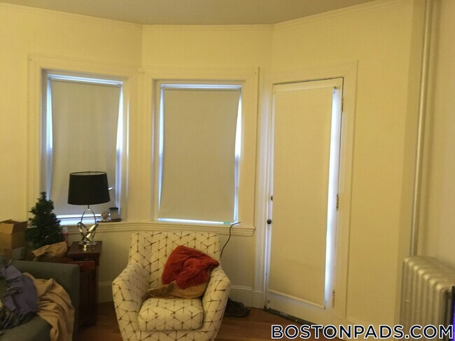 Foto del edificio - 163 Summer St