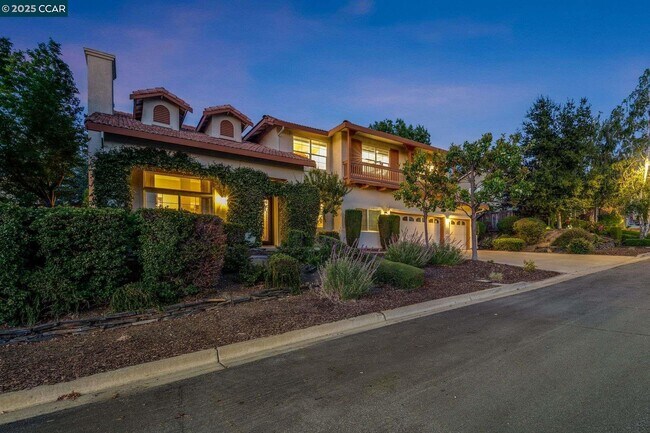 Building Photo - 1105 Peacock Creek Dr