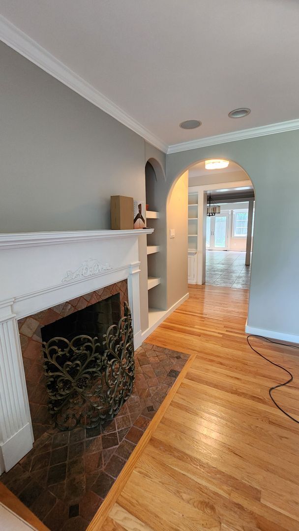 Building Photo - Rare Opportunity In Belle Haven Neighborhood - Yard Work Included in Rent