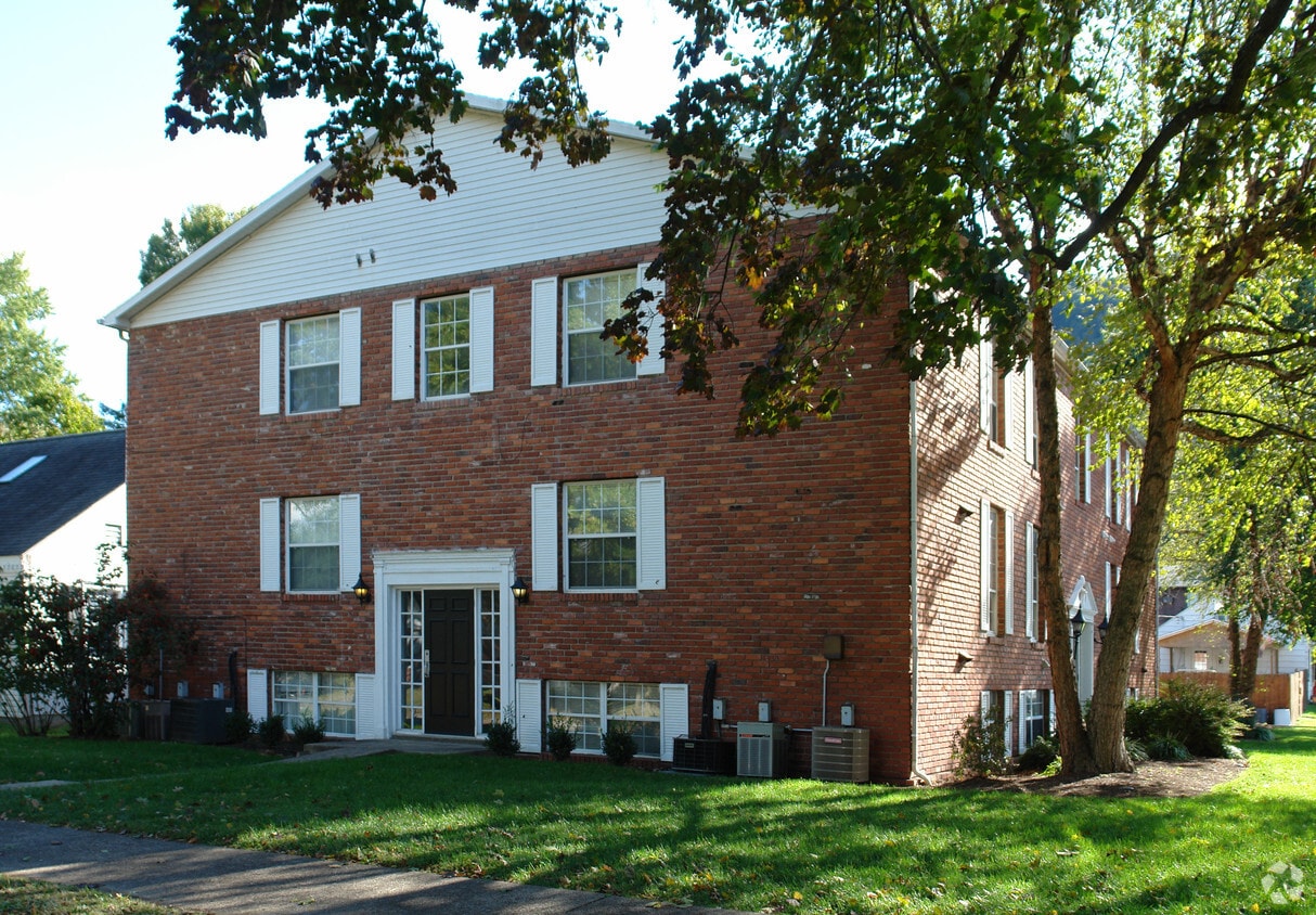 Primary Photo - 500 49th St