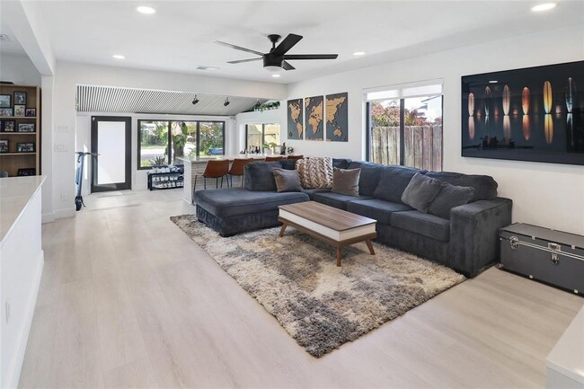 Foto del edificio - 508 SW 13th St