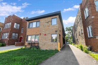 Building Photo - 1025 N Harlem Ave