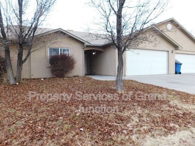 Photo - 3016 Oakwood Drive House