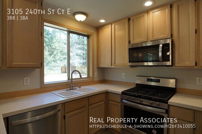 Foto del edificio - 3105 240th St Ct E