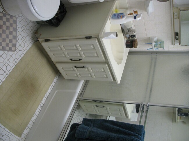 Foto del edificio - 45 Prichard Ave