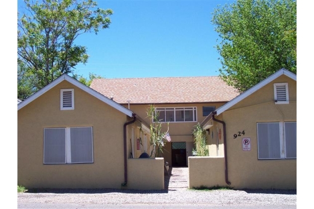 Primary Photo - Old Town Apartments