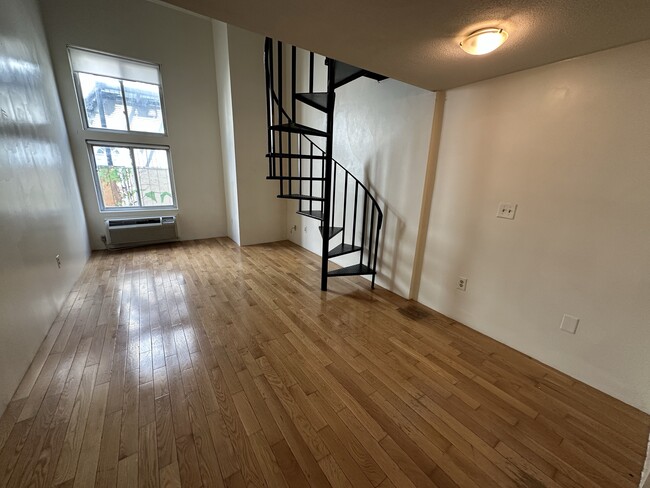 Building Photo - 574 Dorchester Ave