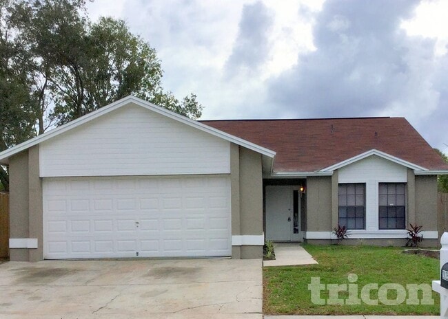 Building Photo - 2025 Helm Ln