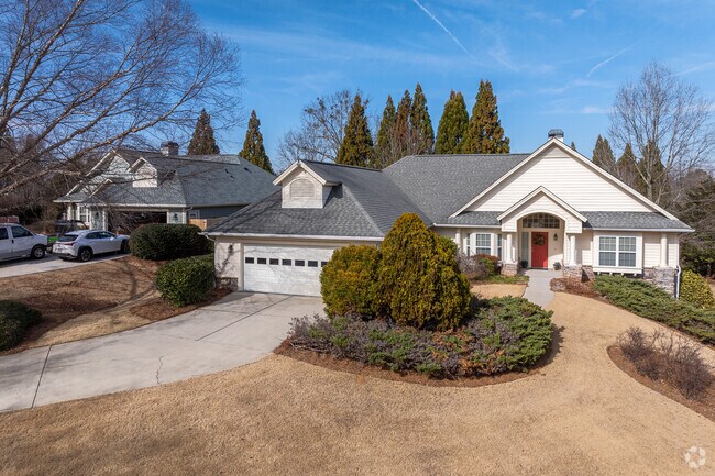 Lanier Village Estates