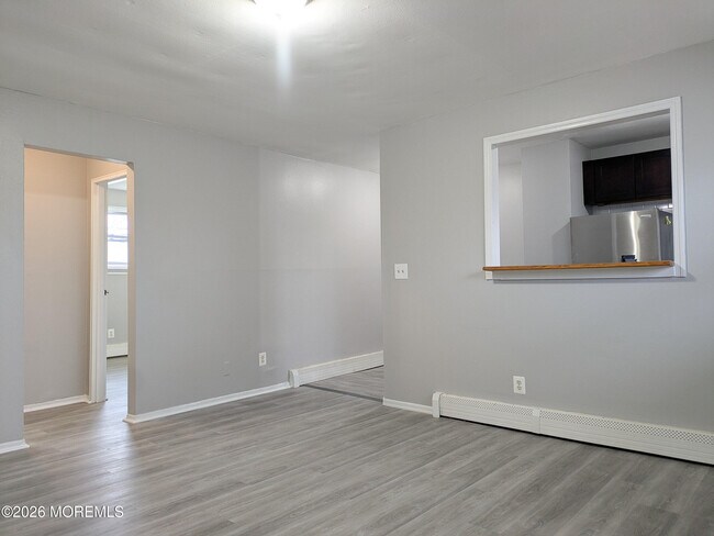 Foto del edificio - 135 Rockwell Ave