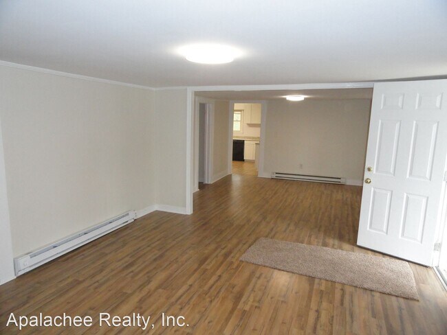 Foto del edificio - 3 br, 3 bath House - 725 Moon Bridge Rd