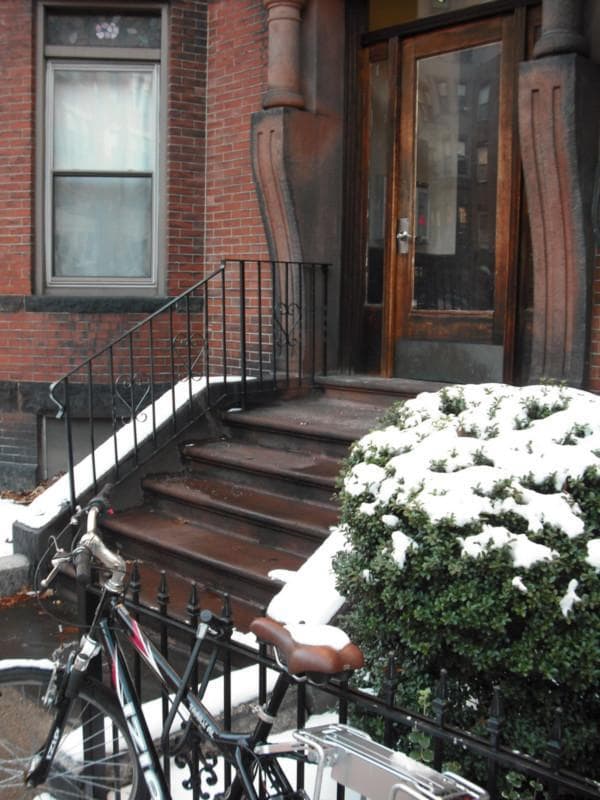 Building Photo - 73 Westland Ave