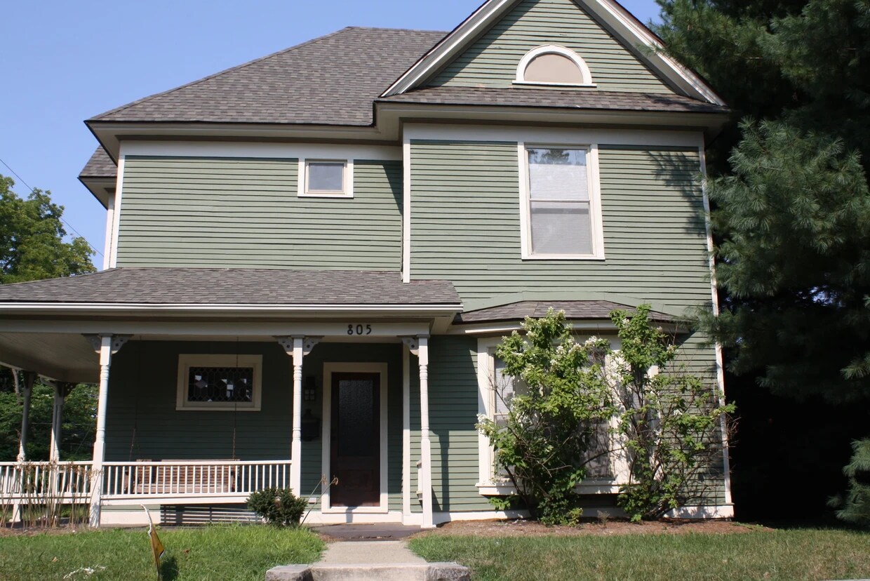 Primary Photo - 805 N Lincoln St