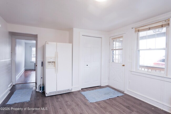 Foto del edificio - 118 E Carey St