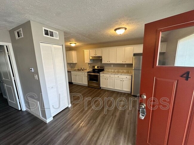 Foto del edificio - 218 Watt St