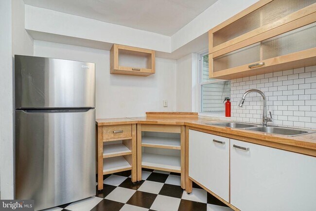 Foto del edificio - 1208 Webster St