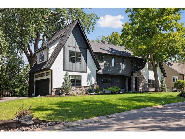 Building Photo - 6540 Navaho Trail