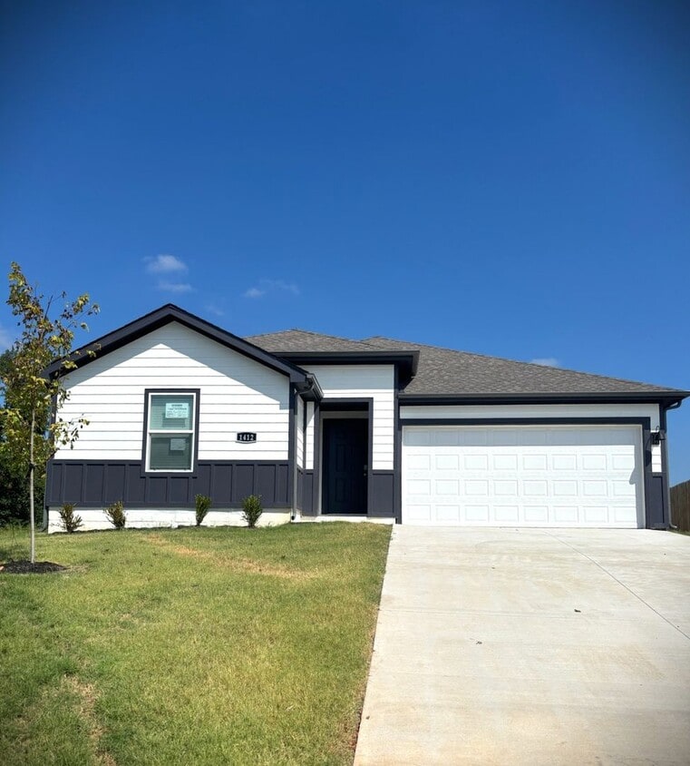 Brand New Home Waiting For you! - Brand New Home Waiting For you!