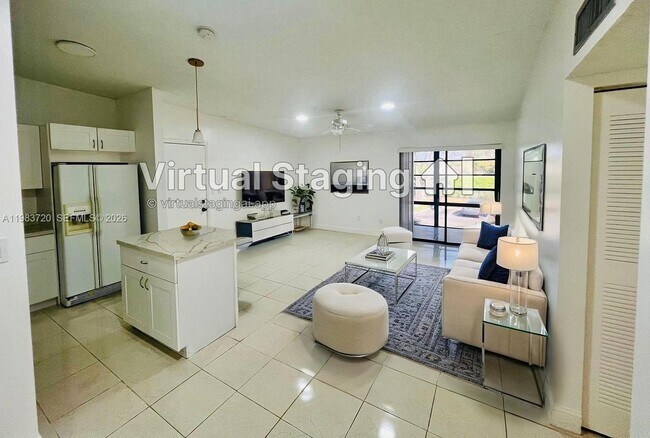 Foto del edificio - 9743 W McNab Rd