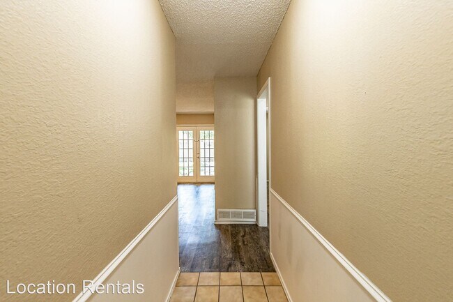 Building Photo - 3 br, 2 bath House - 6813 Hyden Avenue