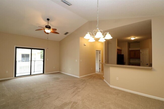 Foto del edificio - 104 Laurel Wood Way