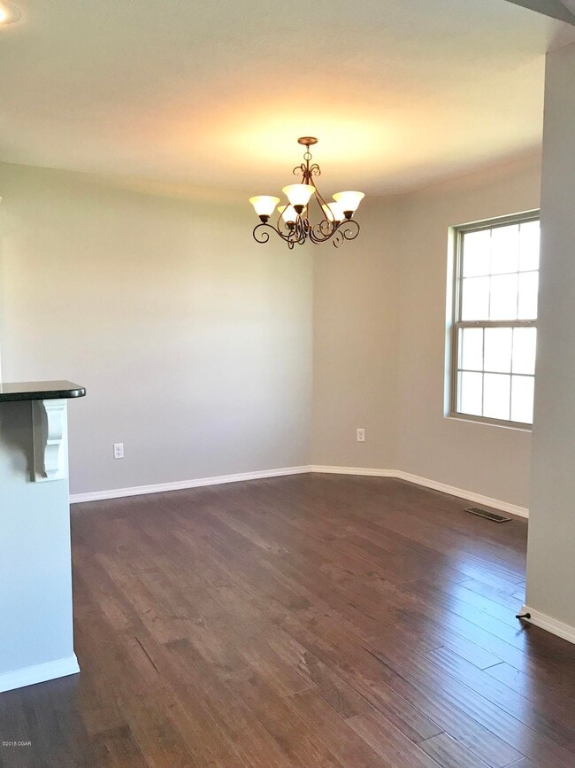 Building Photo - 1524 Brewster Ln