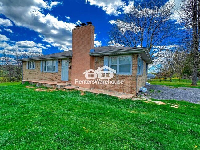 Foto del edificio - 15323 Liberty Rd