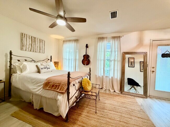 Foto del edificio - 11607 NW 18th Pl