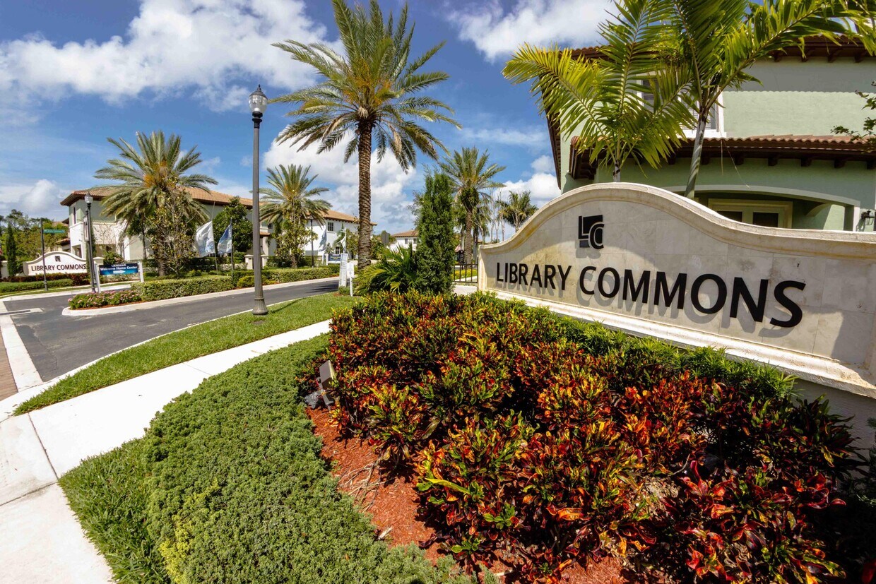 Foto principal - 122 NW Gardner St