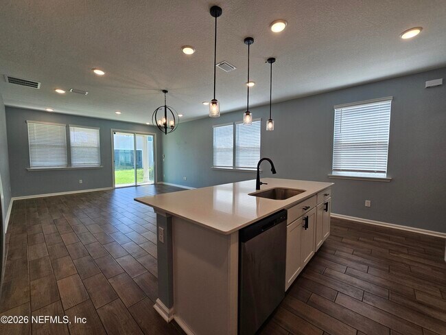 Foto del edificio - 2561 Renegade Ln