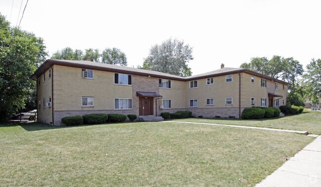 Building Photo - 8215-8223 W Medford Ave