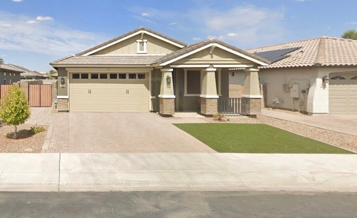 Foto principal - 15234 W Latham St