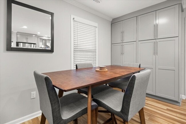 Foto del edificio - 65 Howell St SE