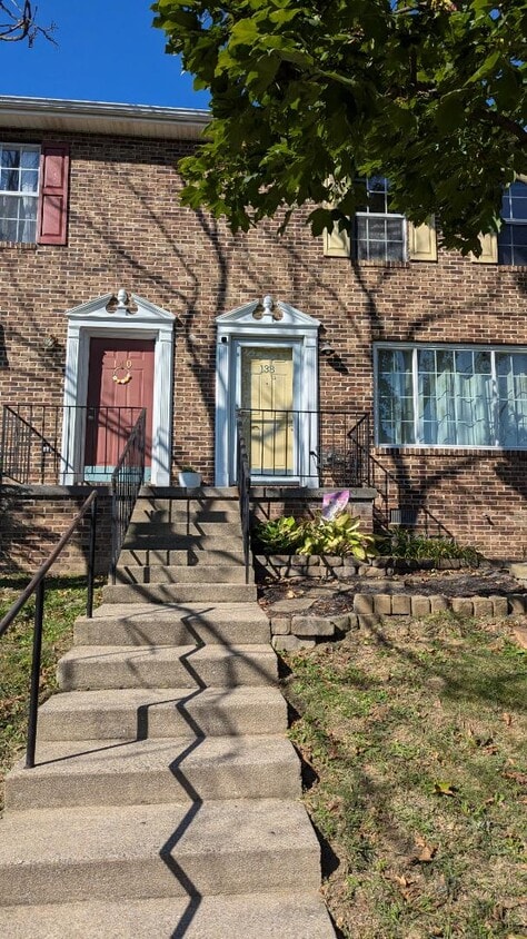 Primary Photo - 138 Parkside Dr