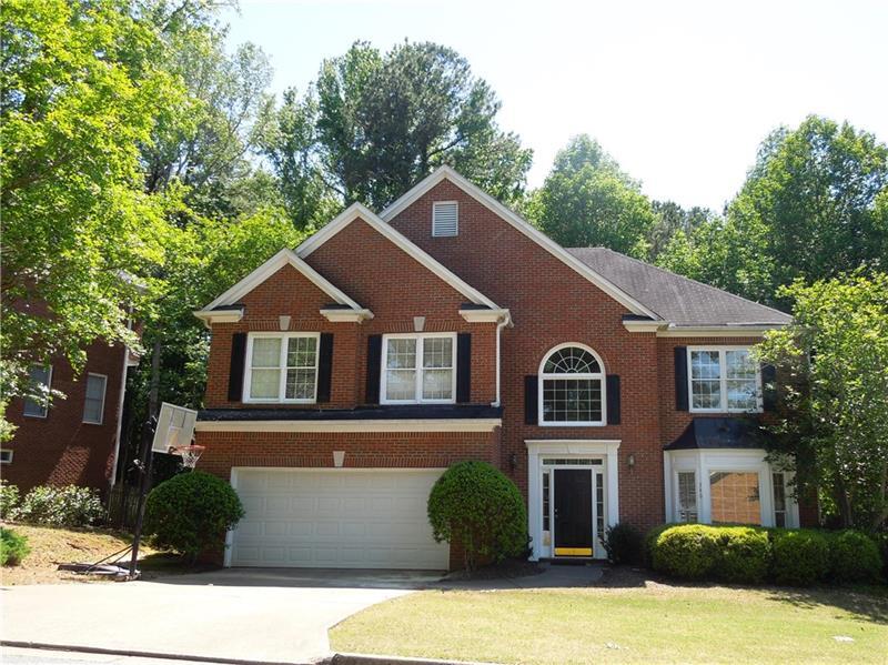 Primary Photo - 340 Medridge Dr