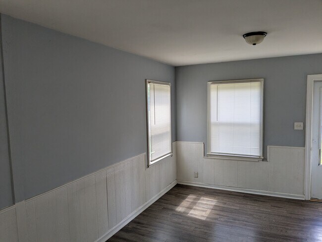 Foto del edificio - 4013 Clarendon Rd