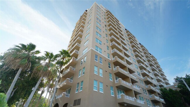 Building Photo - 2665 SW 37th Ave