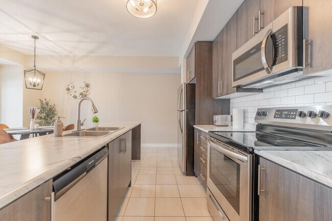 Building Photo - 2657 Jackpine crossing