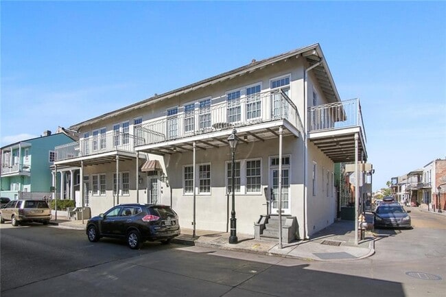 Building Photo - 741 Dauphine St