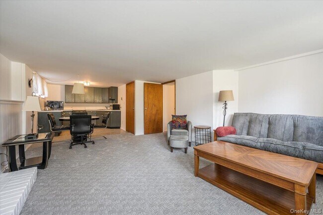 Foto del edificio - 67 Cliftwood Dr