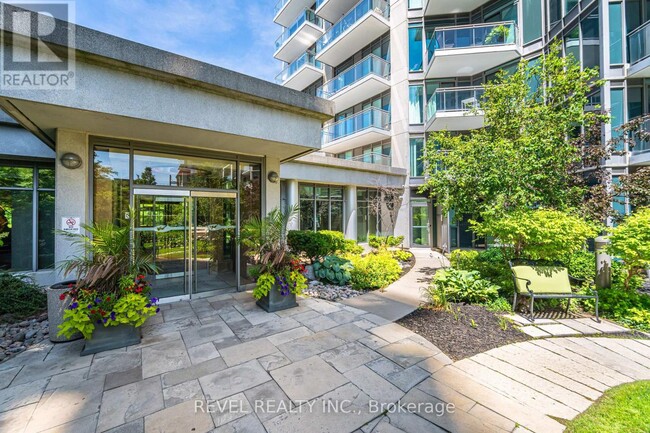 Building Photo - 2119-2119 Lake Shore Blvd W