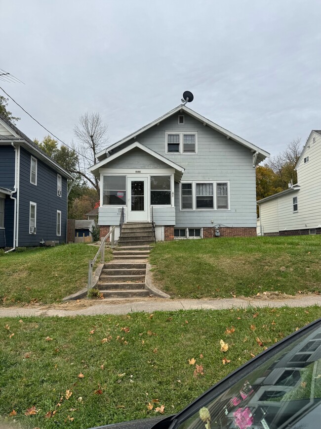 Foto del edificio - 1019 Ave C