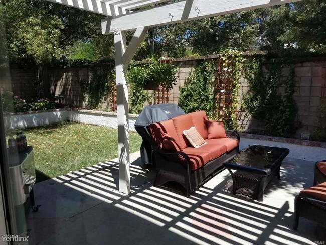 Foto del edificio - 5 br, 3 bath House - 5061 Blackpool Ave