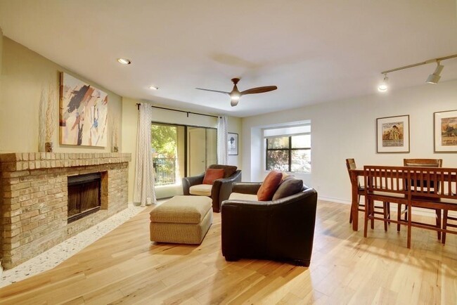 Building Photo - 1135 Barton Hills Dr