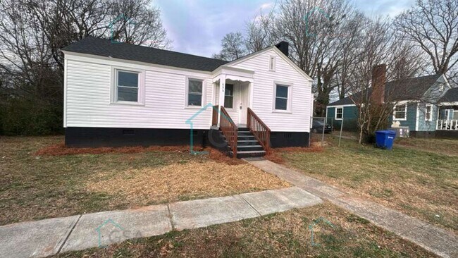 Building Photo - 3 Bedroom 2 Bathroom